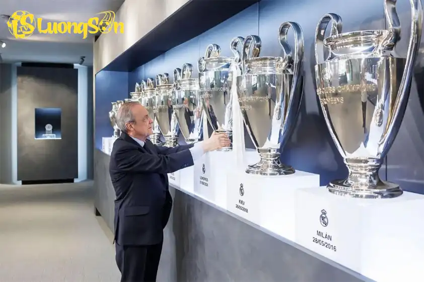 Florentino Perez là Chủ tịch giành được nhiều danh hiệu nhất trong lịch sử Real Madrid Florentino Perez là Chủ tịch giành được nhiều danh hiệu nhất trong lịch sử Real Madrid
